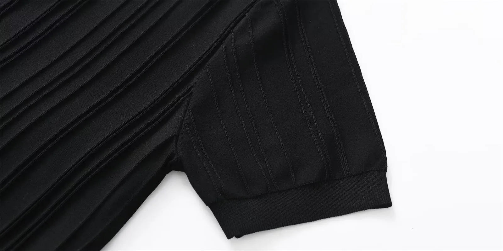 Korean Luxury Slim Soild Retro Tops Tees Clothes Knit Shirts Short Sleeve Quarter Zip Casual T Shirts Retro Camisas De Hombre
