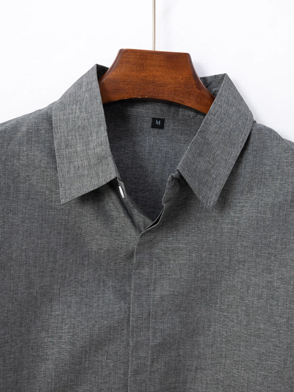 New men's solid color short-sleeved shirt Summer solid color lapel casual beach style cardigan polyester shirt